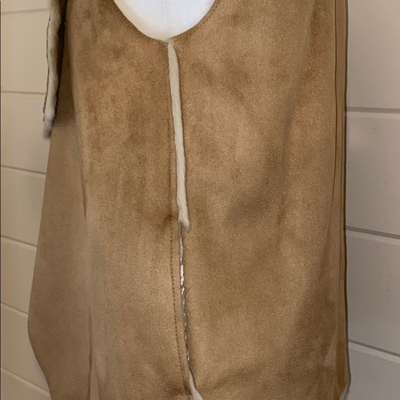 Velvet by Graham & Spencer Reversible Faux Fur Vest Size Small Rare & Sold Out - Picture 9 of 13